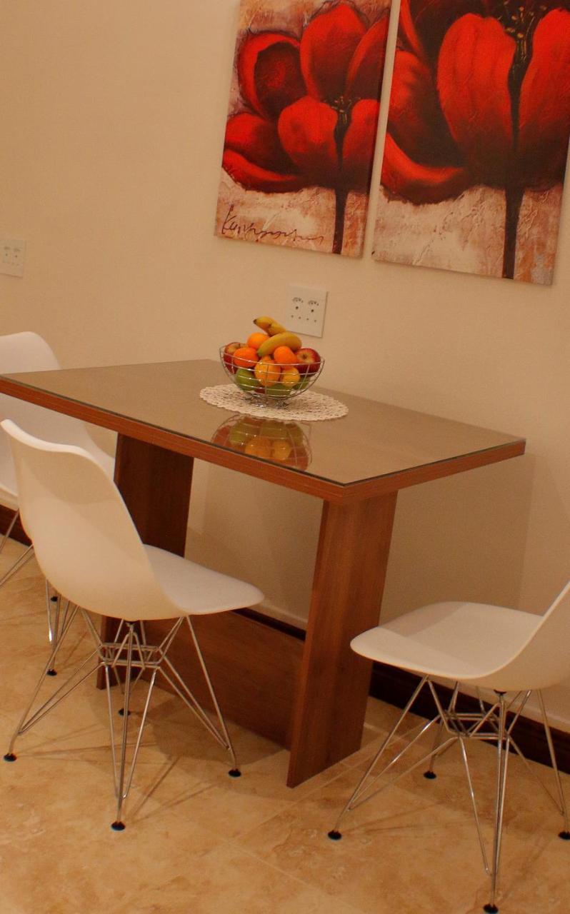 Keret Accommodation Белвилл Экстерьер фото